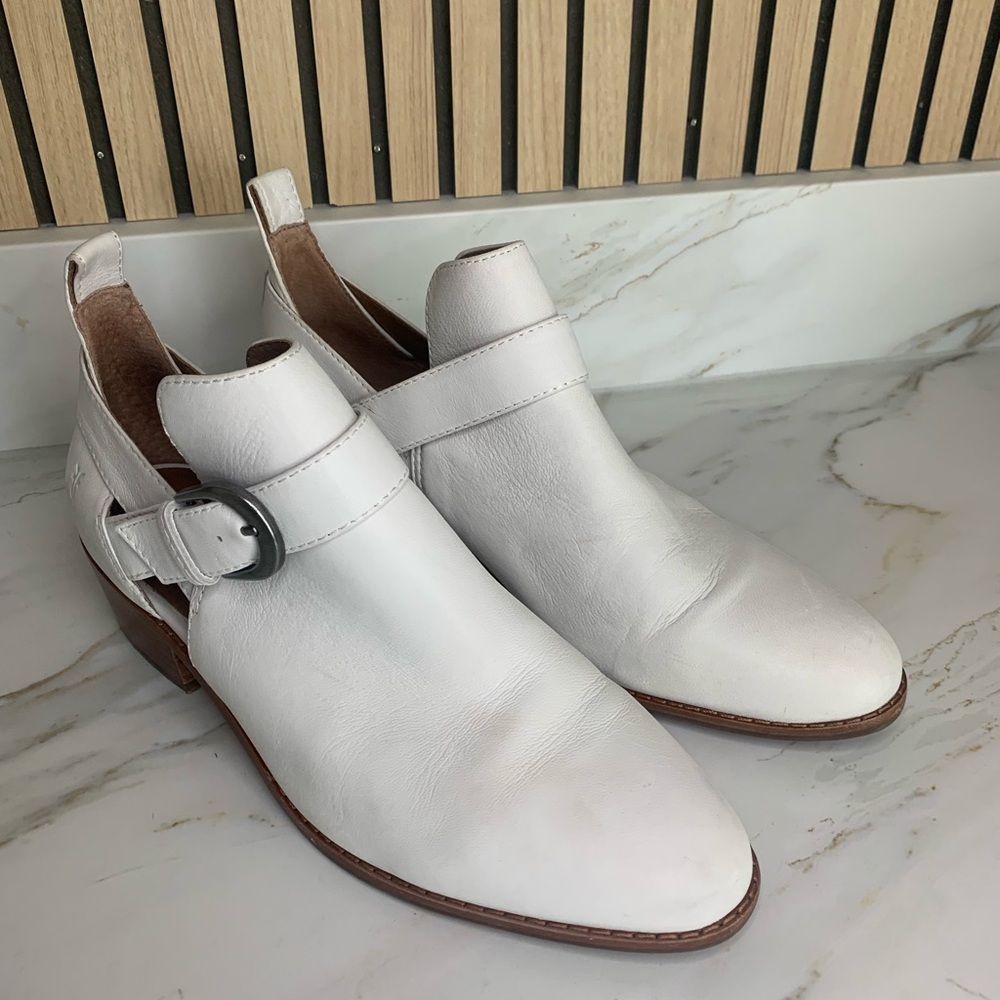 Frye Women's White Leather Ankle Boots